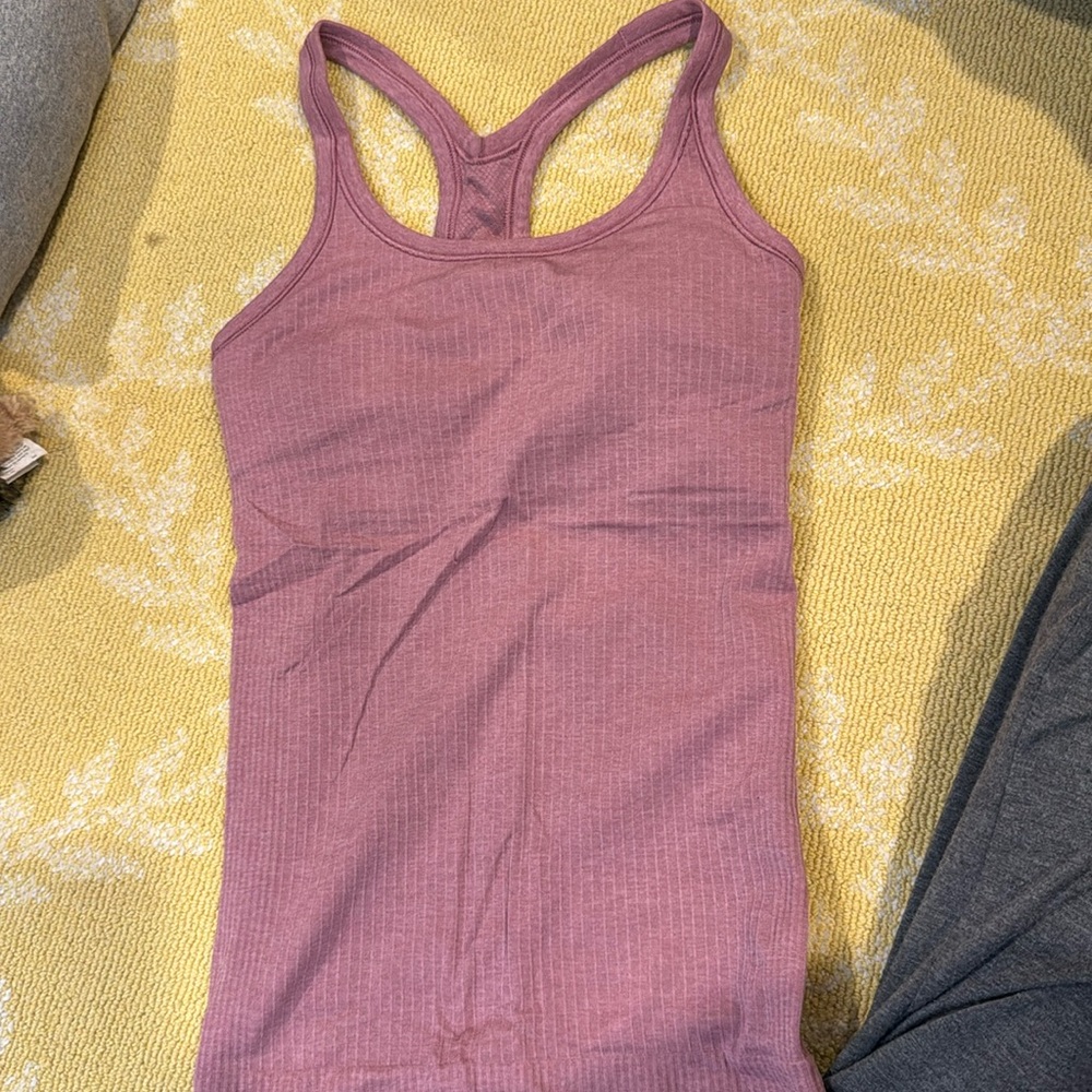 Lululemon tank